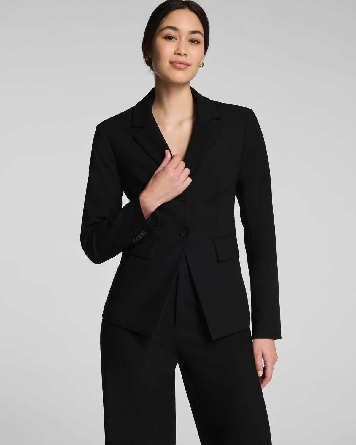 22374R-ClassicBlack_PDP_064